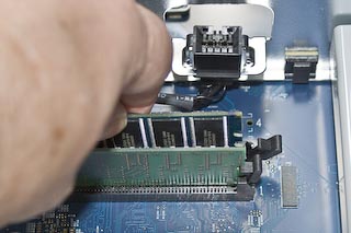 upper ram socket