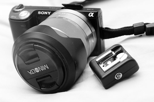 Hot-shoe adapter with Sony NEX 5n.