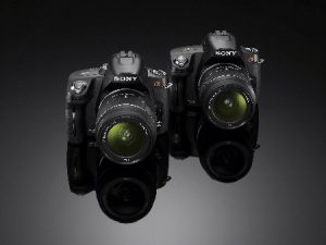 Sony 390 and 290 dSLR Cameras